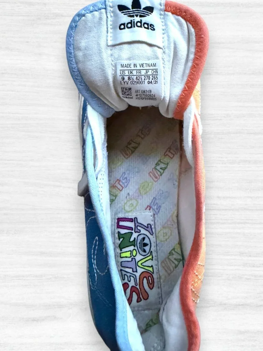 Adidas Nizza Low Pride Love Unites Rainbow Sneakers Multicolor Men’s 9 - Picture 8 of 10